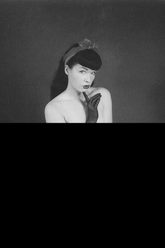 BETTIE PAGE #3 BLACK BAG PHOTO CVR