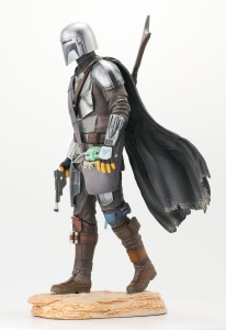 STAR WARS THE MANDALORIAN W/CHILD PREMIER COLLECTION STATUE