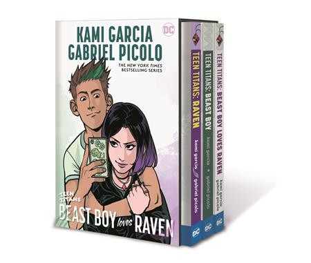 TEEN TITANS RAVEN BEAST BOY AND BEAST BOY LOVES RAVEN BOX SET (9781779511522)