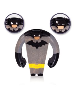 DC COMICS BATMAN WOOD FIGURE