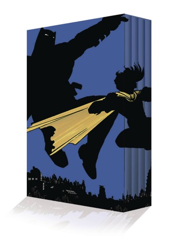 DARK KNIGHT RETURNS COLLECTORS EDITION BOX SET (9781401270131)