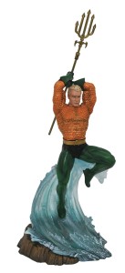 DC GALLERY AQUAMAN COMIC PVC FIGURE